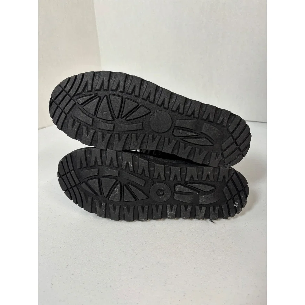 Danskin Fritter Black Vegan Faux Fur Trim Quilted Smocked Winter Boots Womens 9